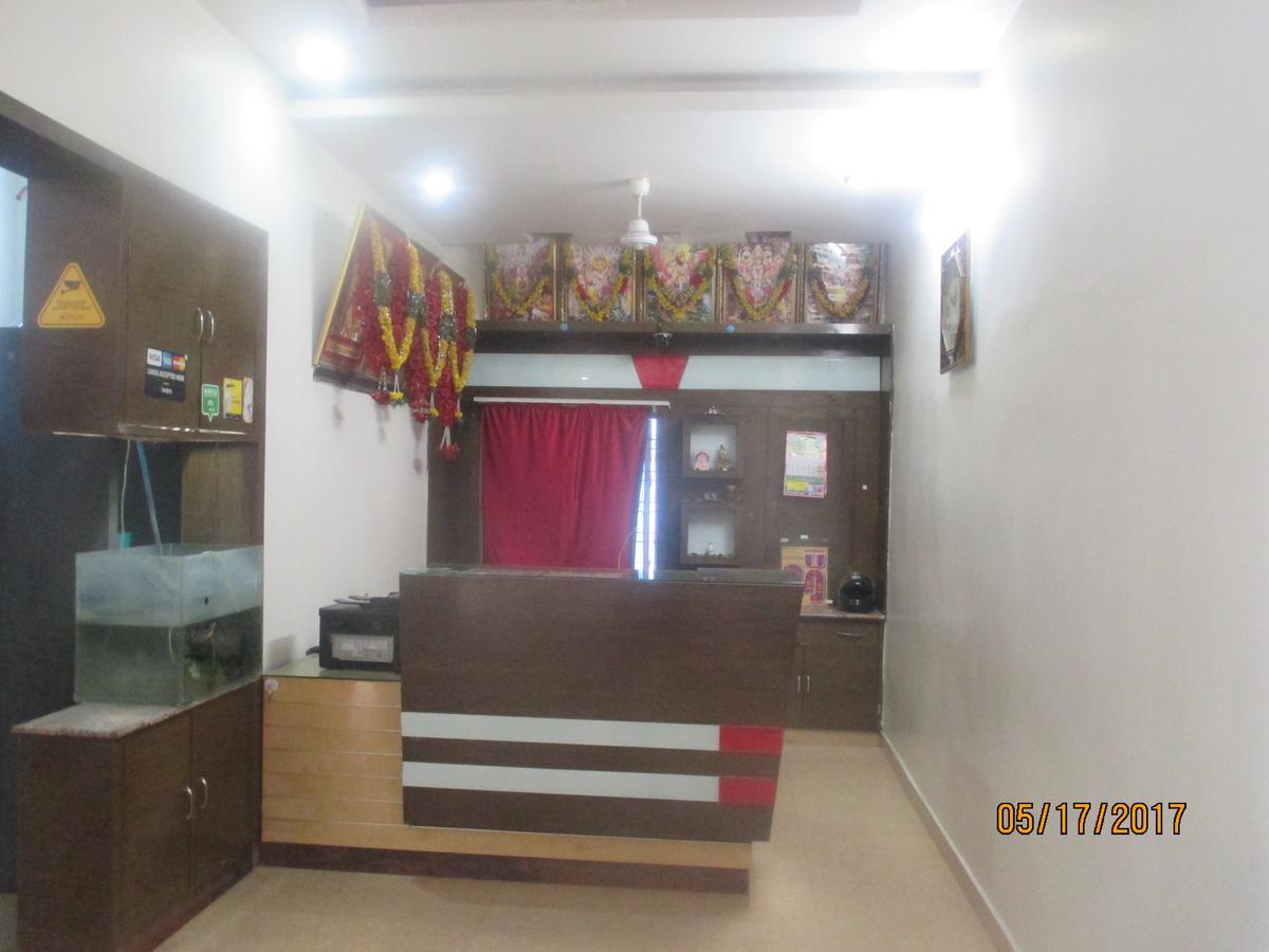 Sri Sai Ganesh Lodge Hyderabad Luaran gambar